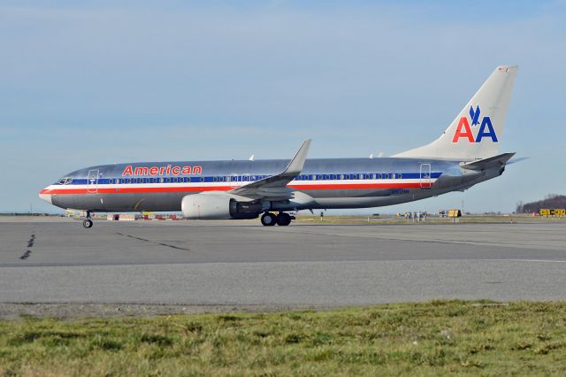 Boeing 737-800 (N912NN)