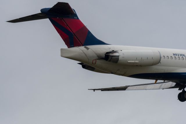 McDonnell Douglas MD-88 (N923DL) - Delta N923DL