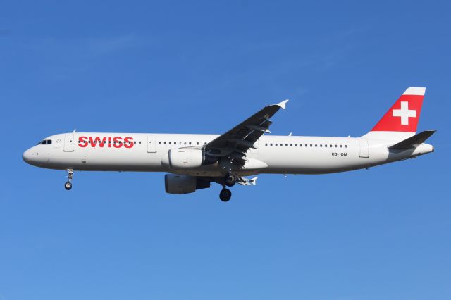 Airbus A321 (HB-IOM) - As SWR2290 ZRH-KBP on 20210915.