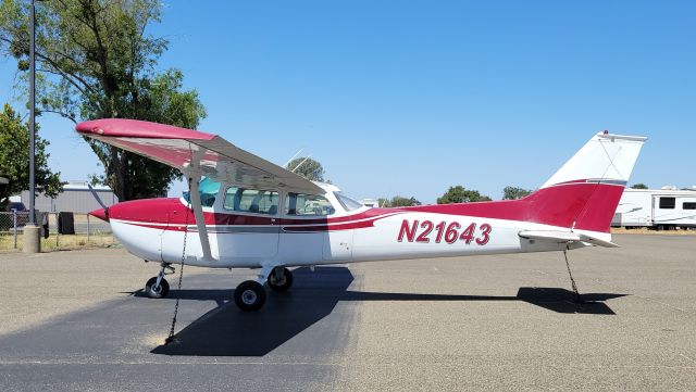 Cessna Skyhawk (N21643)