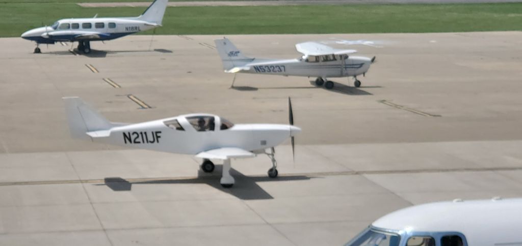 STODDARD-HAMILTON Glasair (N211JF)