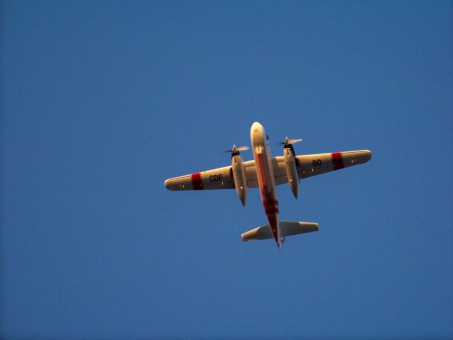 — — - Cal Fire aerial tanker