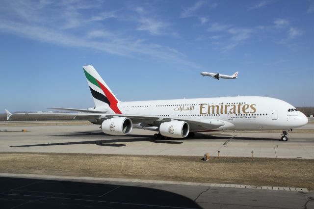 Airbus A380-800 (A6-EEI)