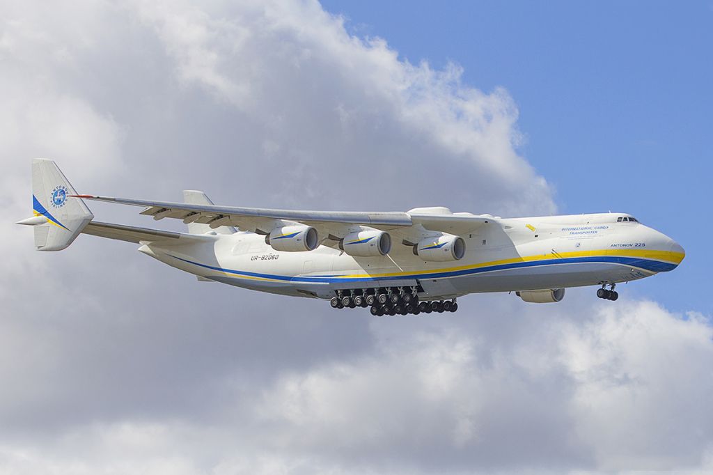 Antonov Antheus (UR-82060) - First visit to Australia by the mighty Antonov AN-225, on finals for Perth Airport, Western Australia on Sunday, 15th May 2016.