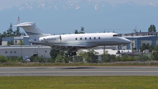 Bombardier Challenger 300 (N54HA) - BOMBARDIER BD-100-1A10 (Ser#20076) nearing touchdown to runway 34L on 7/25/12.