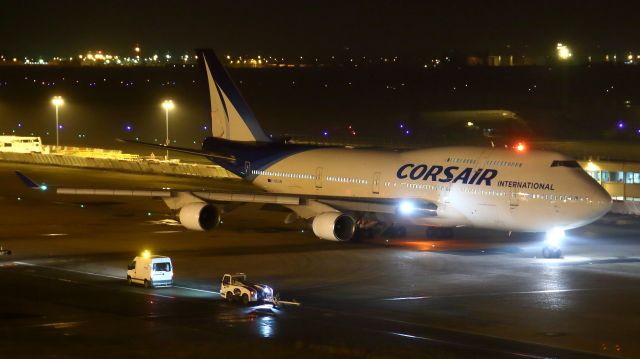 Boeing 747-400 (F-HSUN) - Janvier 2017. Au roulage à Orly Sud.