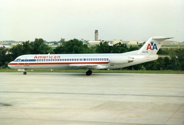 Fokker 100 (N1417D)