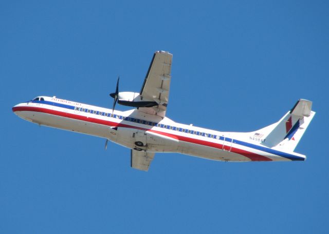 ATR ATR-72 (N498AT) - Taking off from the Shreveport Regional airport.