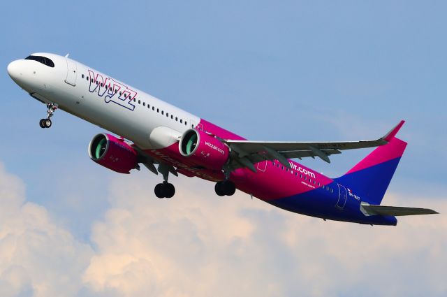 Airbus A321neo (9H-WAY)