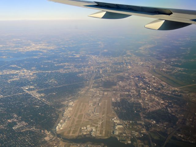 Boeing 757-200 — - Enroute to KDFW