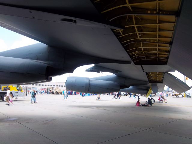 Boeing B-52 Stratofortress —