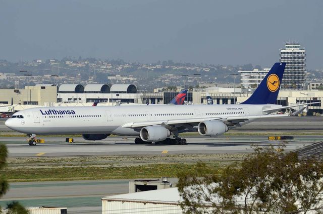 Airbus A340-600 (D-AIHT) - Lufthansa Airbus A340-642 D-AIHT at LAX on January 19, 2015. It  first flew as F-WWCH on April 3, 2008. Its construction number is 846. It was delivered to Lufthansa on April 29, 2008. 