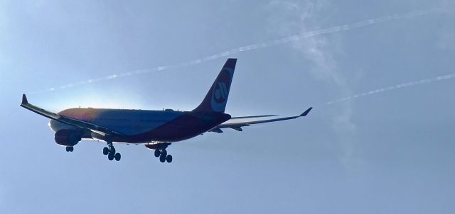 Airbus A330-300 (D-ALPG)