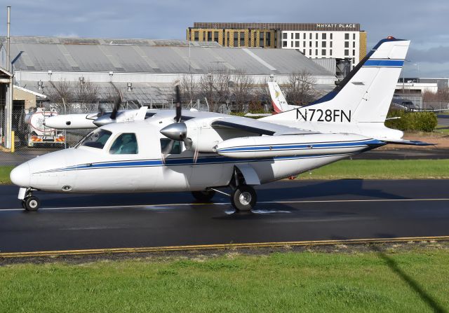 Mitsubishi MU-2 (N728FN)