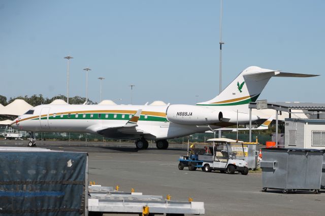 Bombardier Global Express (N889JA)