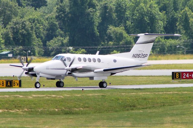 Beechcraft Super King Air 300 (N262SP) - Samaritans Purse out of Boone NC