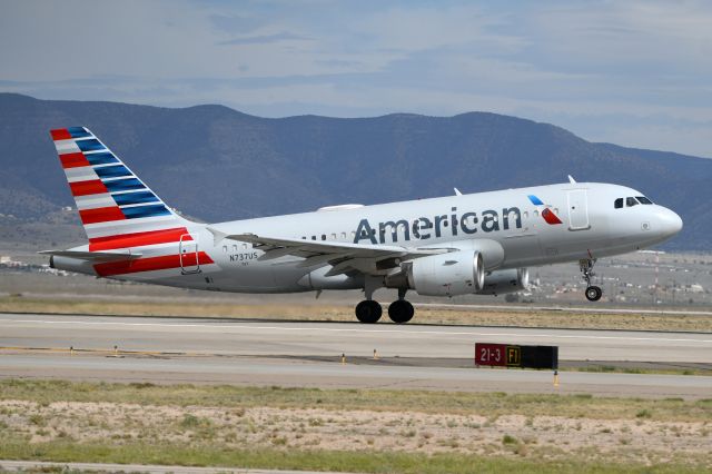 Airbus A319 (N737US)