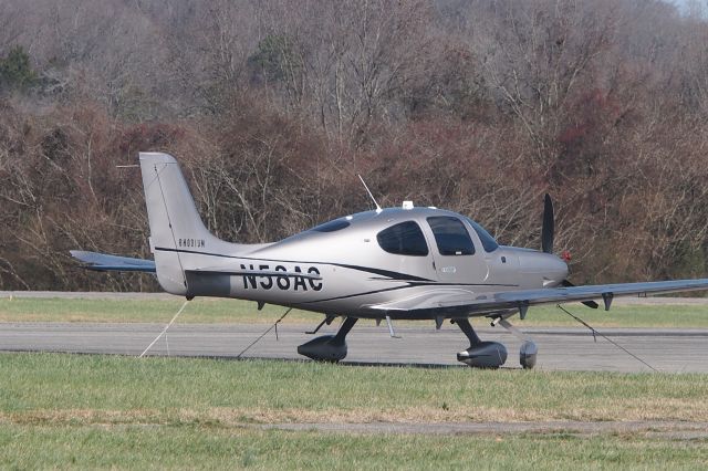 Cirrus SR-22 (N58AC)