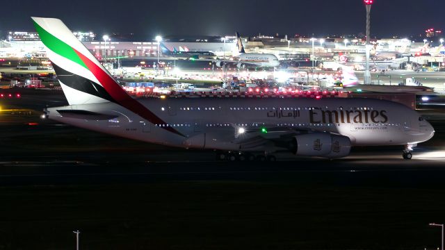 Airbus A380-800 (A6-EVO) - UAE A388 lining up on rwy 27Rbr /(14th Sept 2023)