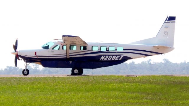 Cessna Caravan (N208EX)
