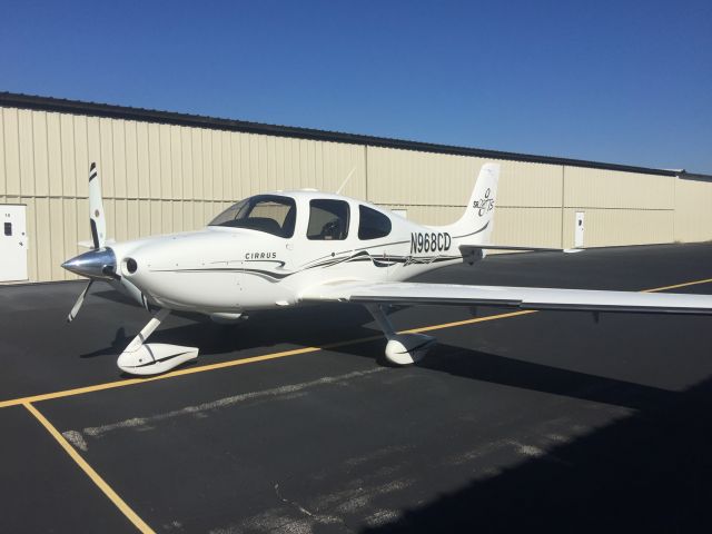 Cirrus SR-22 (N968CD)