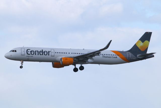 Airbus A321 (D-AIAD)