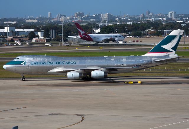 Boeing 747-400 (B-HUO) - 12 OCT 2010