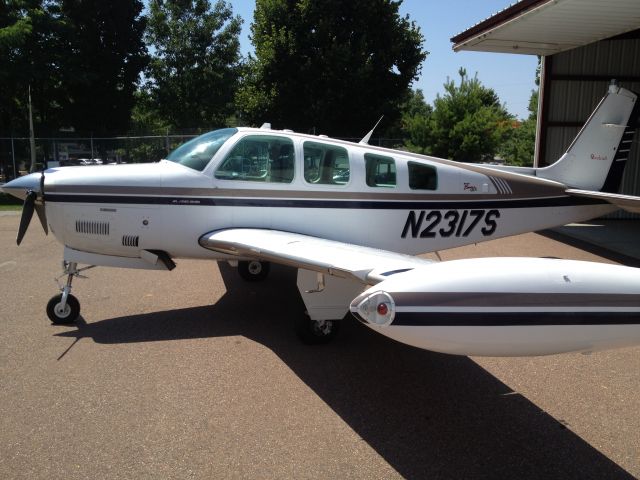 Beechcraft Bonanza (36) (N2317S)