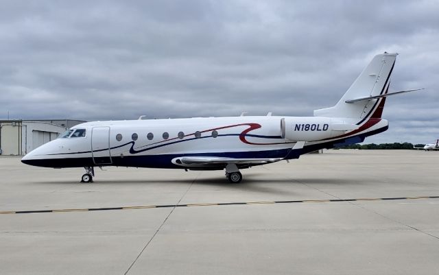 IAI Gulfstream G200 (N180LD)