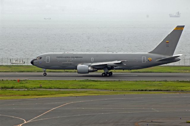 FAC1202 — - Colombia Air Force Landing at HND Airport R/W34R on 2011/09/11 Multi-Mission Tanker Transport