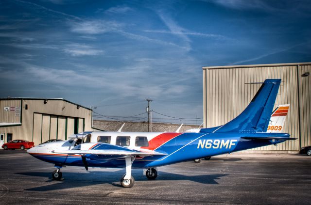 Piper Aerostar (N69MF)