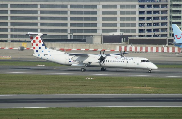 de Havilland Dash 8-400 (9A-CQB)