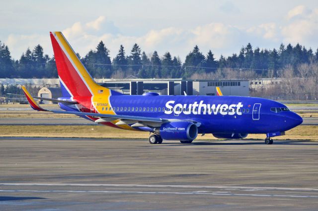 Boeing 737-700 (N759GS)