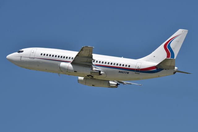 Boeing 737-200 (N467TW) - Stevie Nicks band onboard. Shown departing 23-R on 06-06-24 headed off to PVD.