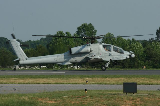 — — - AH-64 Apache at the Hickory Airport NC on June 7, 2007 at 18:00