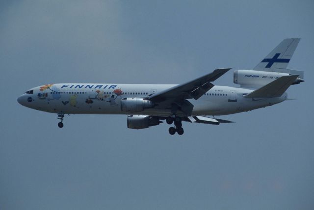 McDonnell Douglas DC-10 (N345HC) - Final Approach to Narita Intl Airport Rwy34L on 1995/08/16 " Mumin c/s "