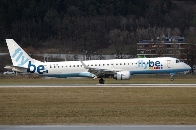 Embraer ERJ-190 (G-FBED)