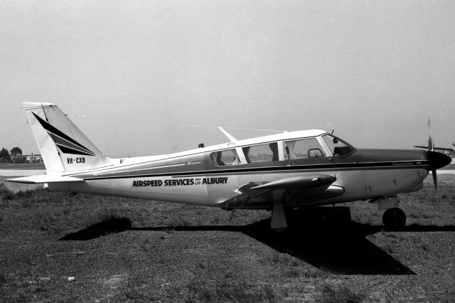 VH-CXB — - AIRSPEED SERVICES PTY LTD. - PIPER PA-24-260 COMANCHE - REG VH-CXB (CN 24-4349) - ESSENDON MELBOURNE VIC. AUSTRALIA - YMEN (14/9/1980)35MM B/W NEGATIVE SCAN.
