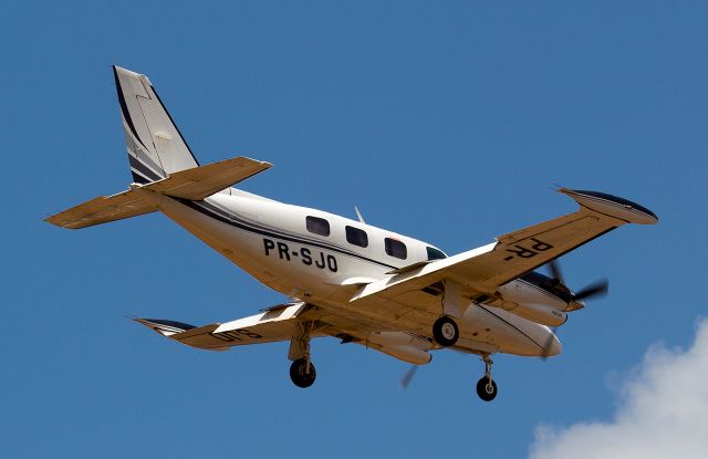 Piper Cheyenne (PR-SJO)