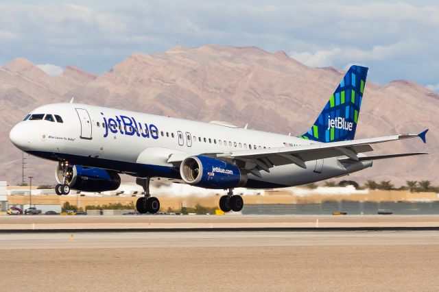 Airbus A320 (N644JB)