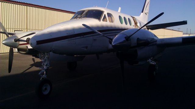 Beechcraft King Air 90 (N799GK)