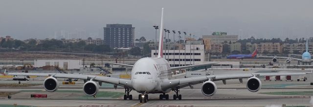 Airbus A380-800 (A6-EET)