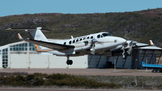 Beechcraft Super King Air 350 (C-GNLO)