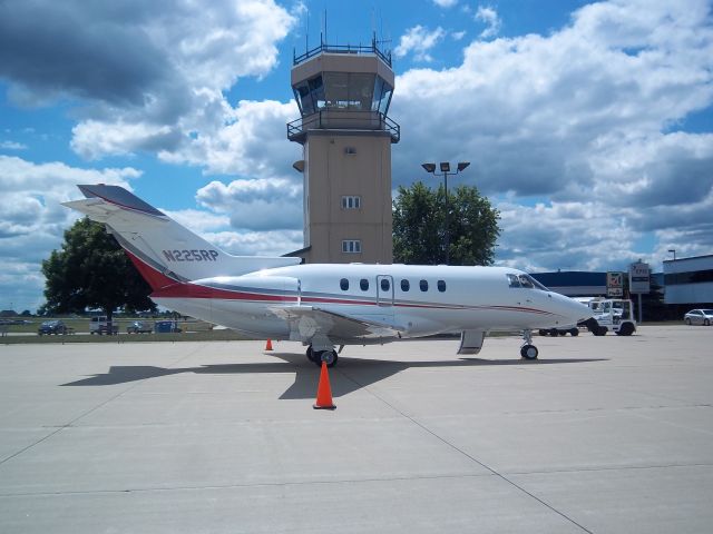 Hawker 800 (N225RP)