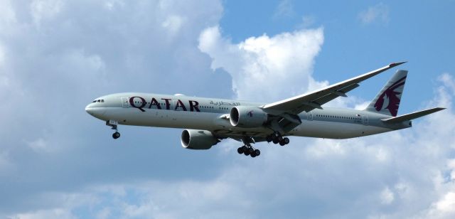 BOEING 777-300ER (A7-BEX) - On short final is this 2018 Qatar Airways Boeing 777-3DZ (ER) in the Summer of 2023. OTHH > KPHL