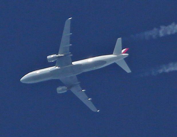 Airbus A320 (D-AIQH) - LIAISON COLOGNE - LISBON VERTICAL COTE VENDEE 35 000 FT 16-02-14