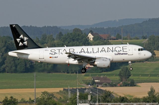 Airbus A319 (D-AILF) - "Star Alliance" livery