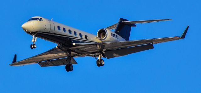 Gulfstream Aerospace Gulfstream IV (N451FX) - N451FX Gulfstream GIV-X (G450) s/n 4332 - Las Vegas - Harry Reid International Airport KLASbr /USA - Nevada March 11, 2022br /Photo: Tomás Del Coro