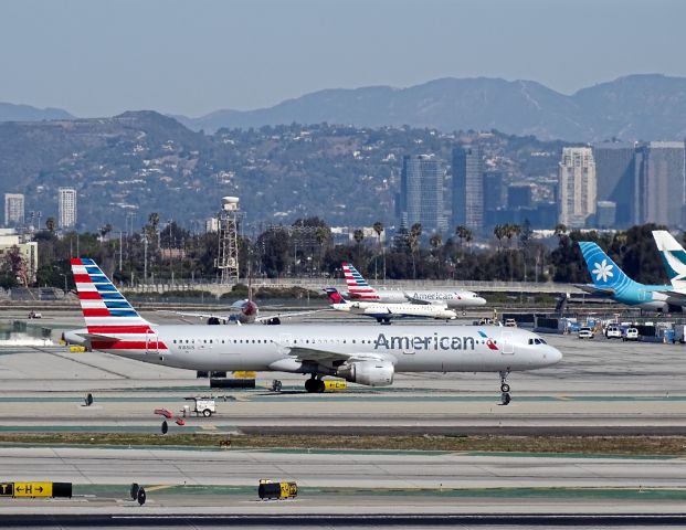 Airbus A321 (N188US)