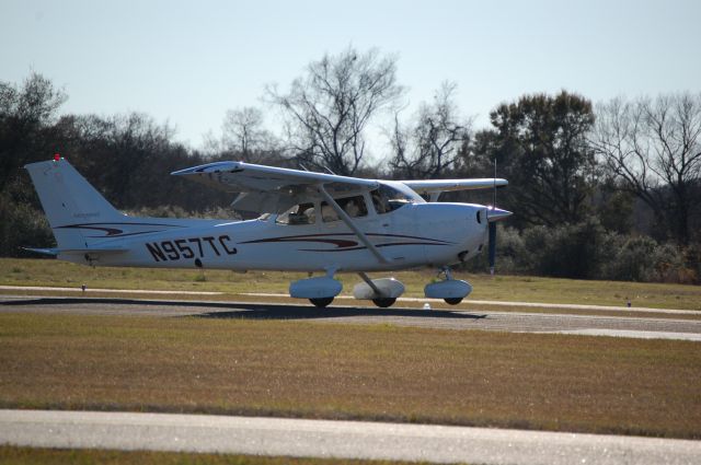 Cessna Skyhawk (N957TC)